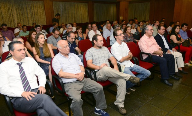 Plenária lotada no Hotel Bela Itália