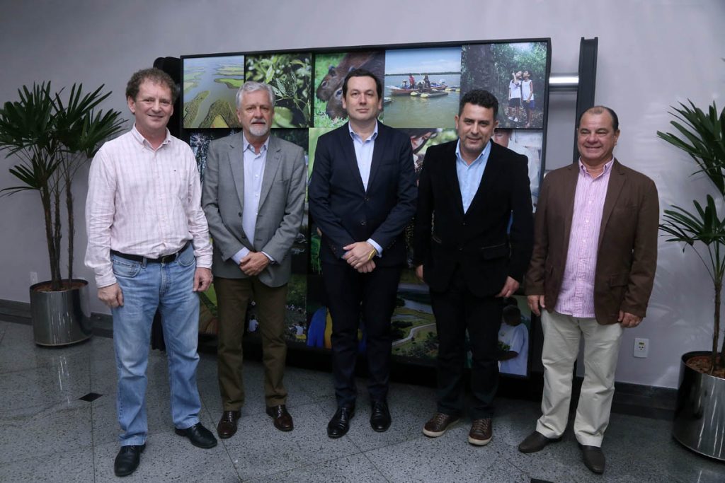 diretoria-do-codefoz-com-fajardo-e-samek_site-foto-nilton-rolin