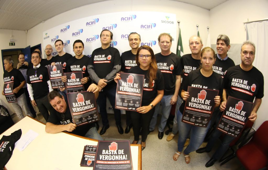 campanha-pela-moralizacao-da-politica-de-foz-do-iguacu-foto-roger-meireles (1)